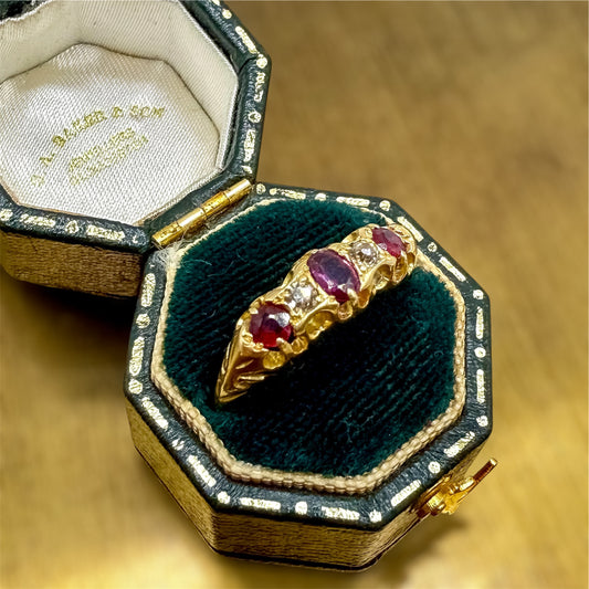 Vintage 18ct Gold Ruby and Diamond Ring