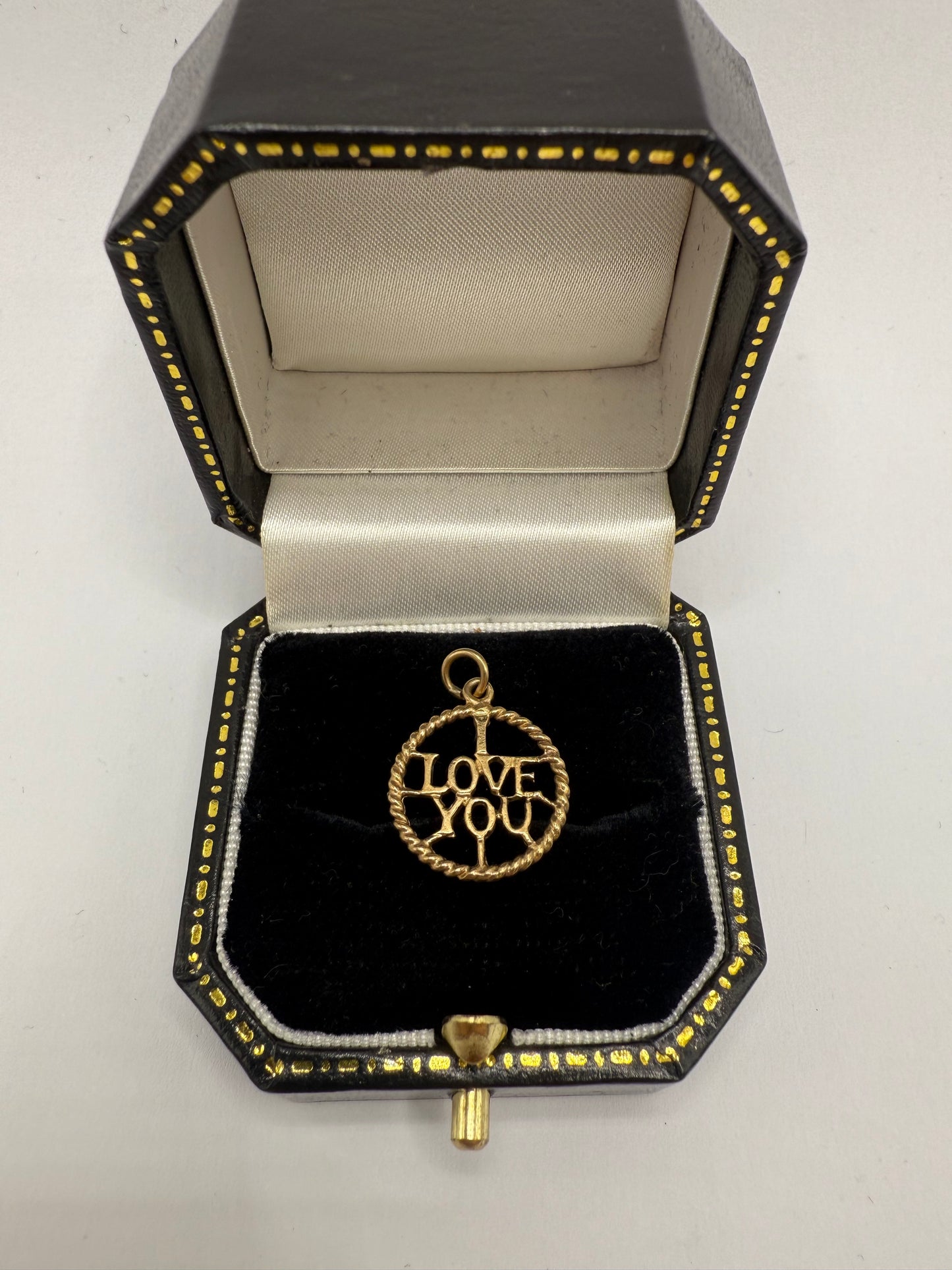 Vintage 9ct Gold Pendant