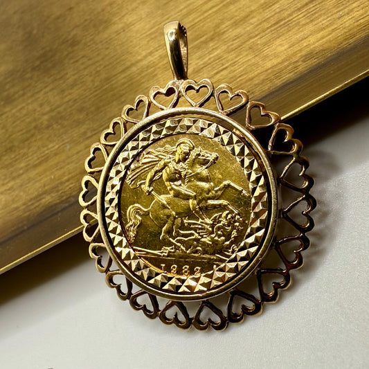 Vintage 1982 Half Sovereign Heart Mount Pendant