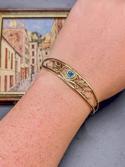 Vintage 9ct Gold Filigree Bangle with Heart-Shaped Blue Stone