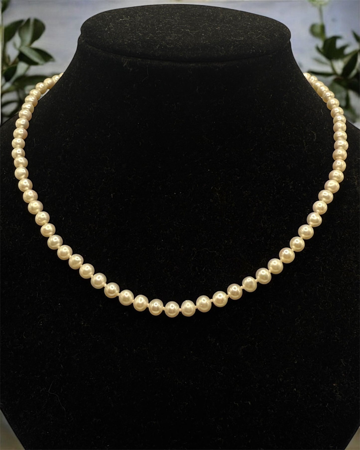 Vintage Pearl Necklace