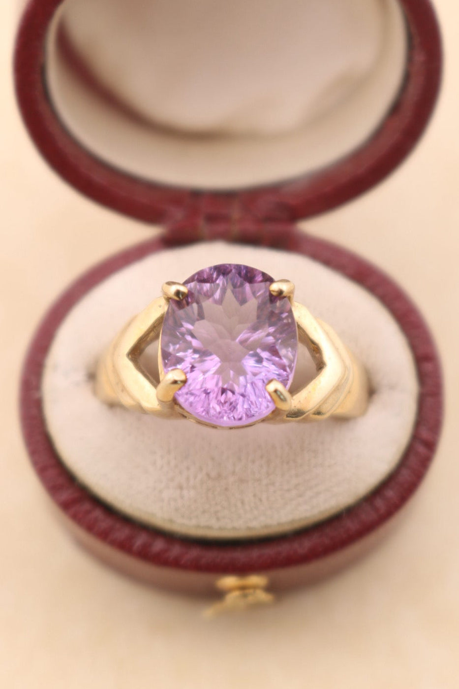 Vintage 9ct Gold AmethystRing