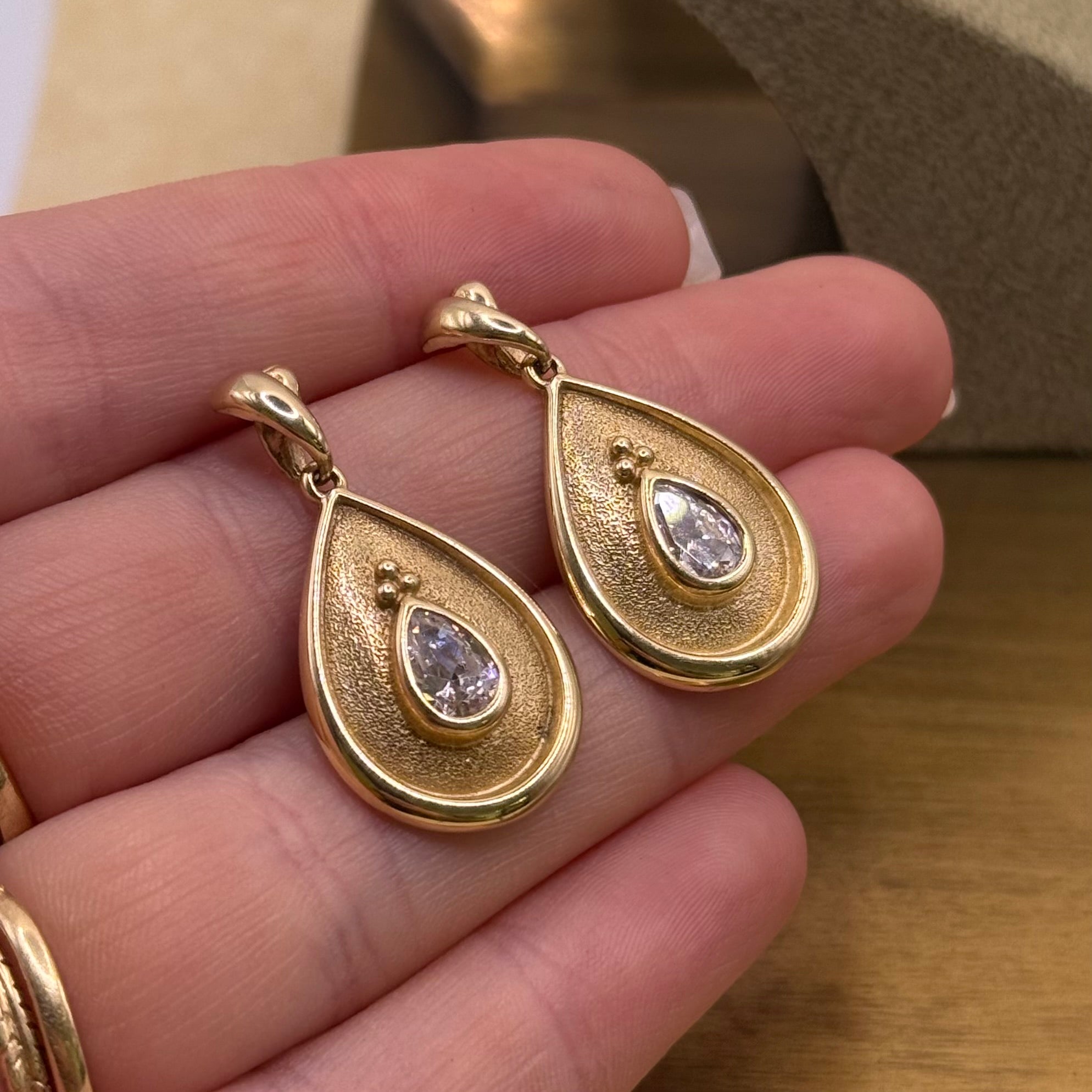 Vintage 9ct Gold Earrings