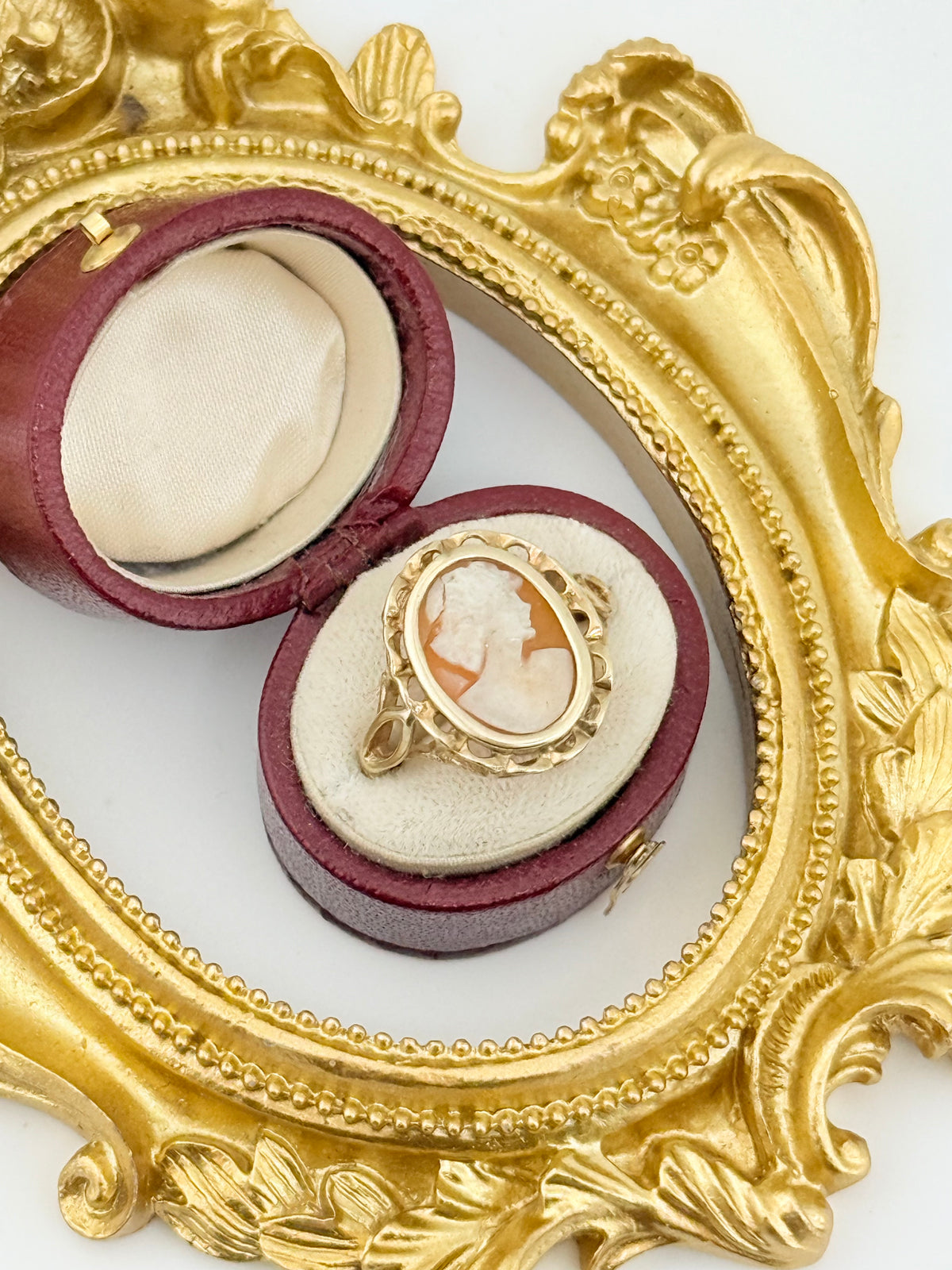 Vintage 9ct Gold Cameo Ring