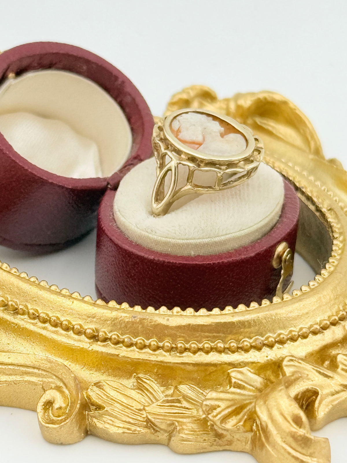 Vintage 9ct Gold Cameo Ring