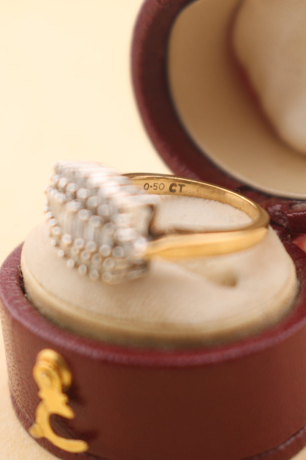 Vintage 9ct Gold Diamond Ring