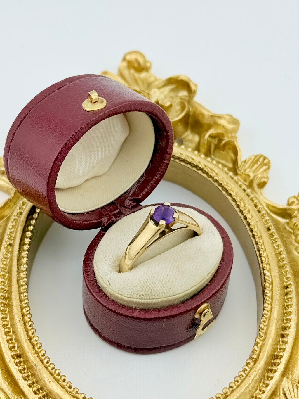 Vintage 9ct Gold Amethyst Ring