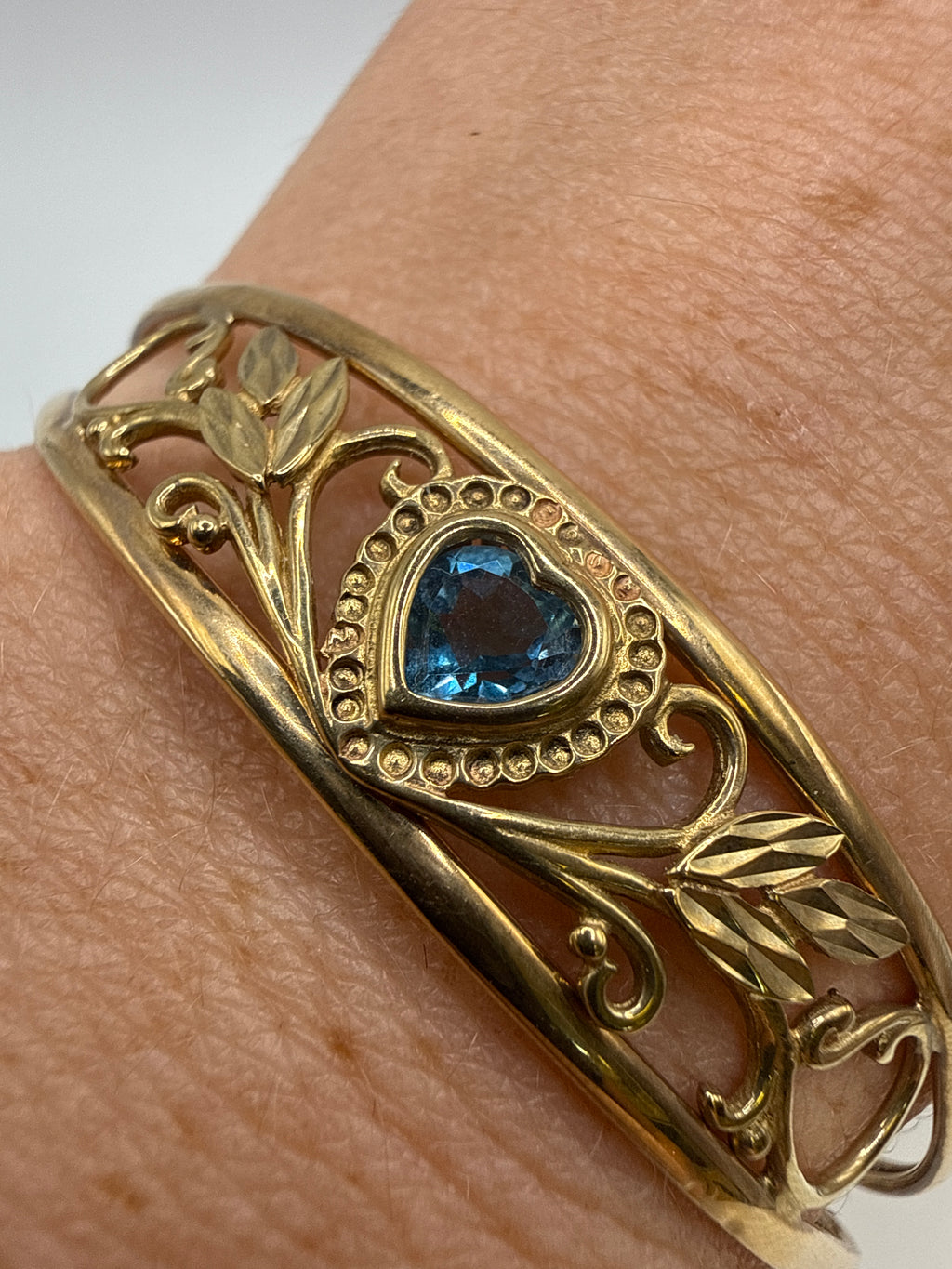 Vintage 9ct Gold Bangle