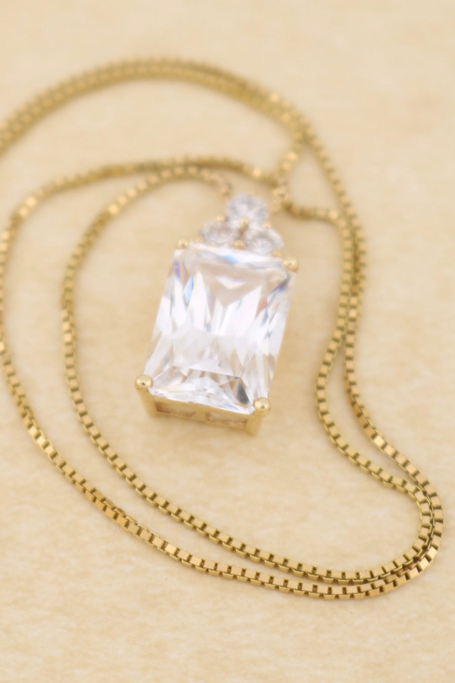 Vintage 14ct Gold Cubic Zirconia Pendant Necklace