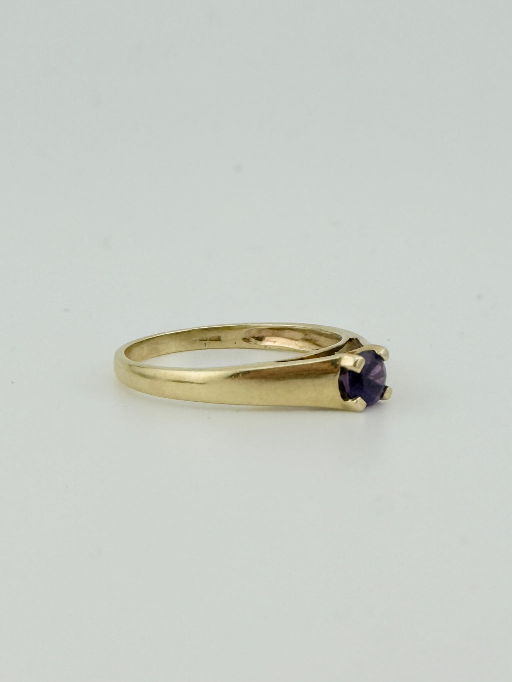 Vintage 9ct Gold Amethyst Ring