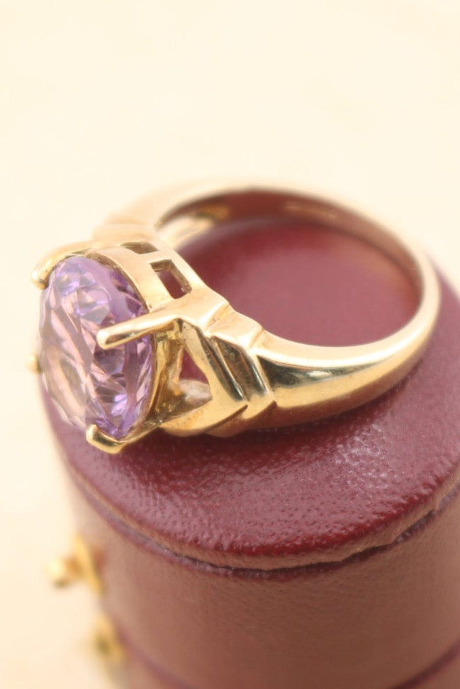 Vintage 9ct Gold AmethystRing