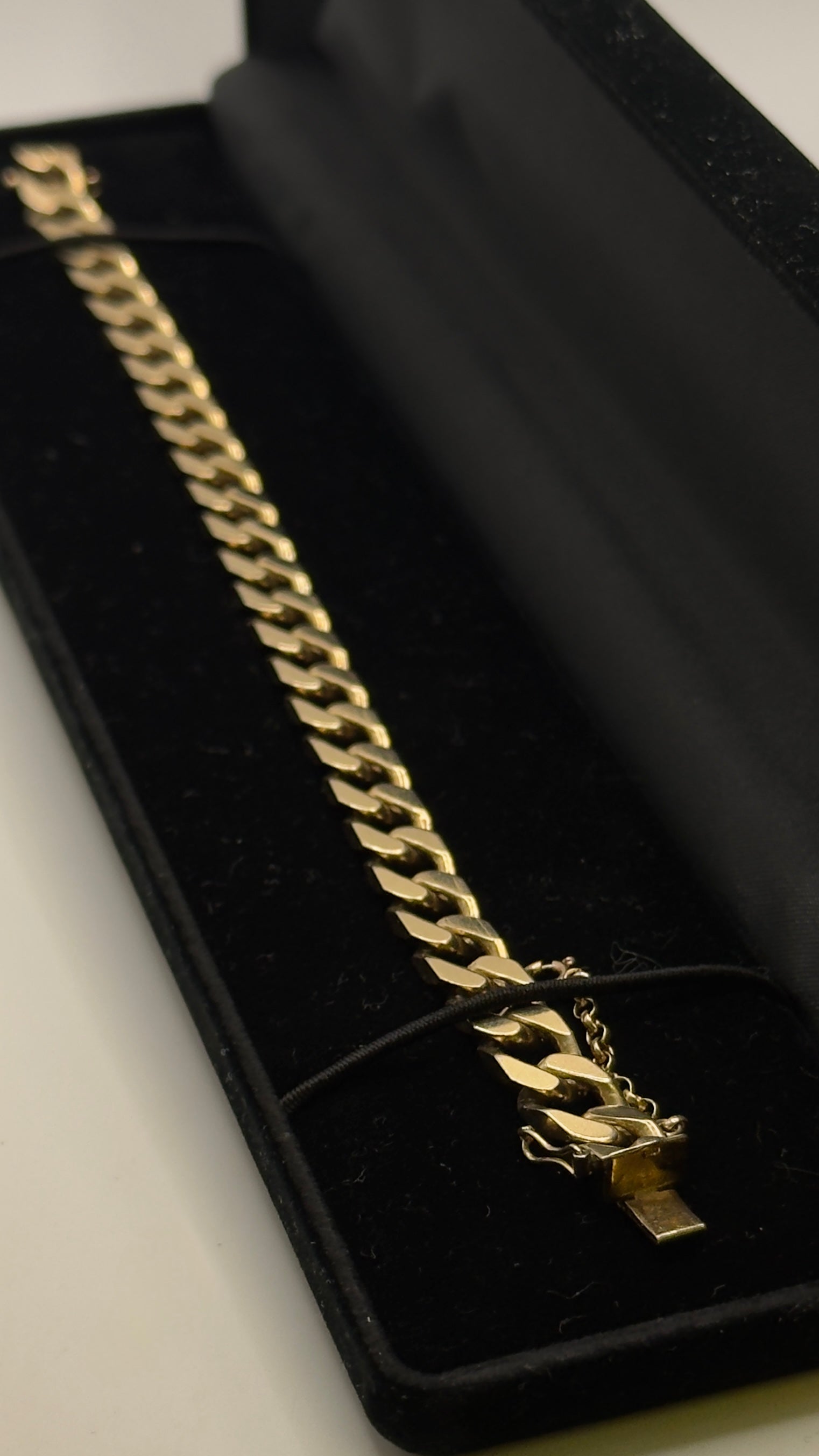 Vintage 9ct Gold Heavy Curb Bracelet with Safety Chain