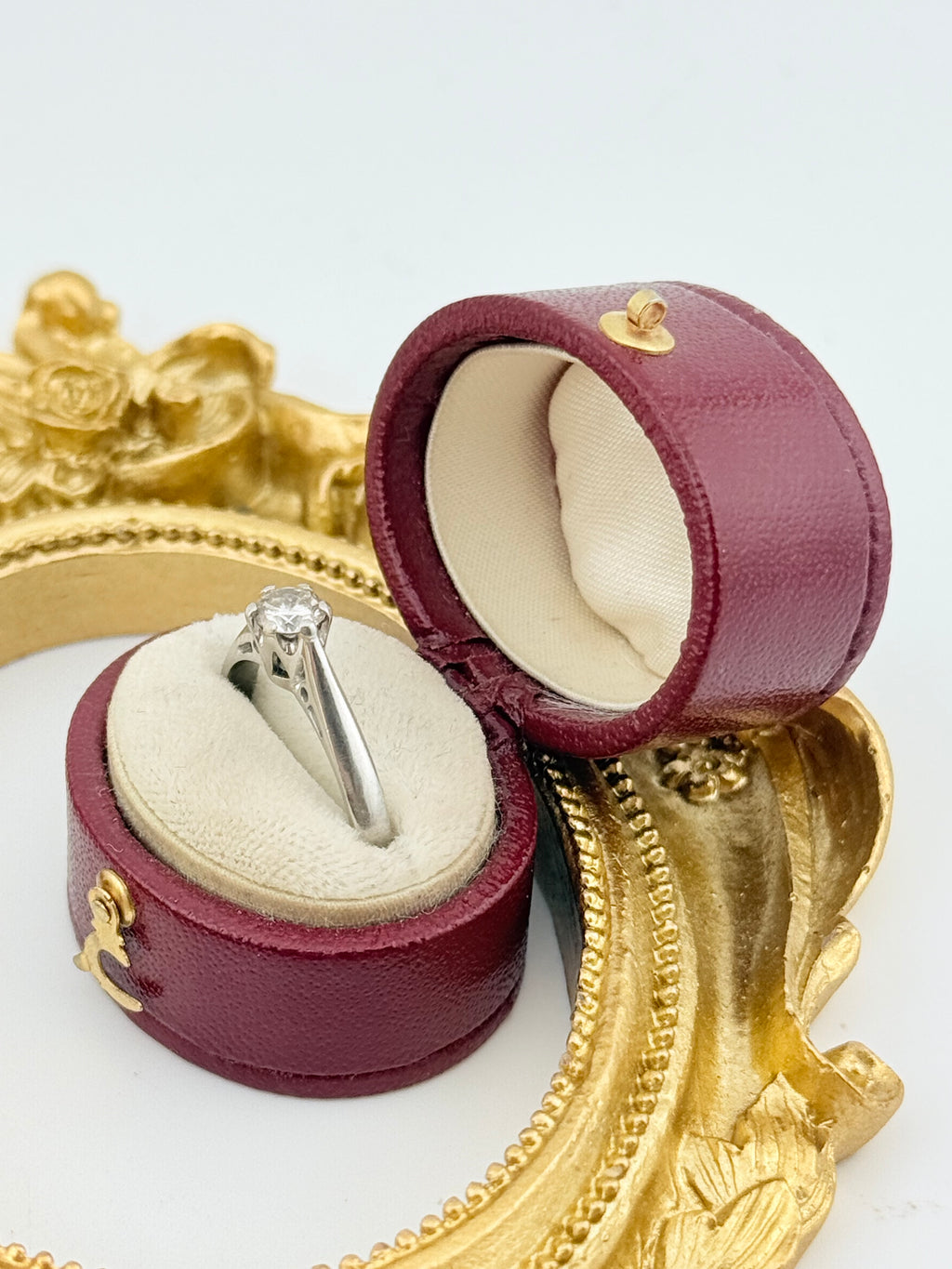 Vintage 18ct White Gold Diamond Ring