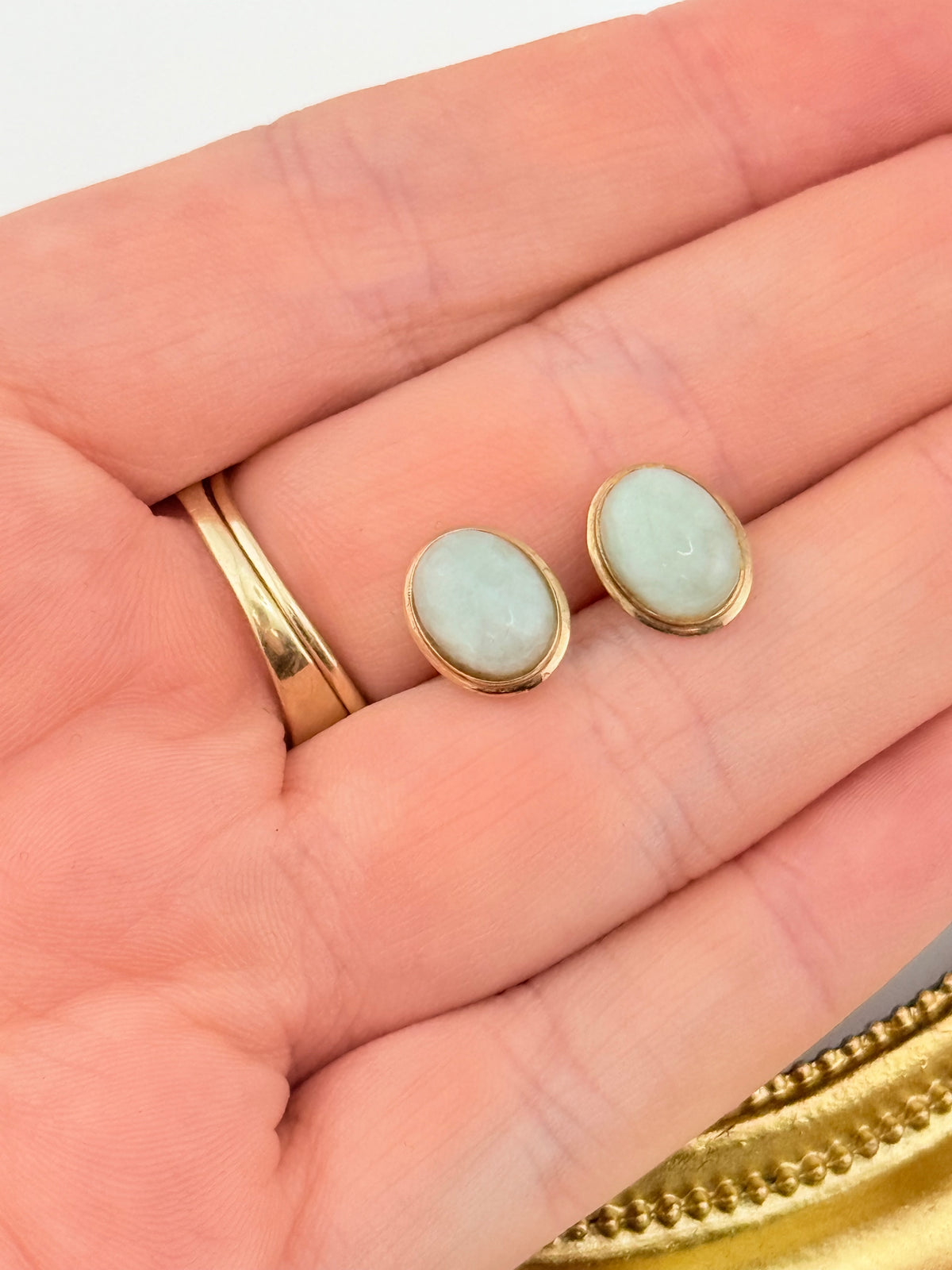 Vintage 9ct Gold Jade Earrings