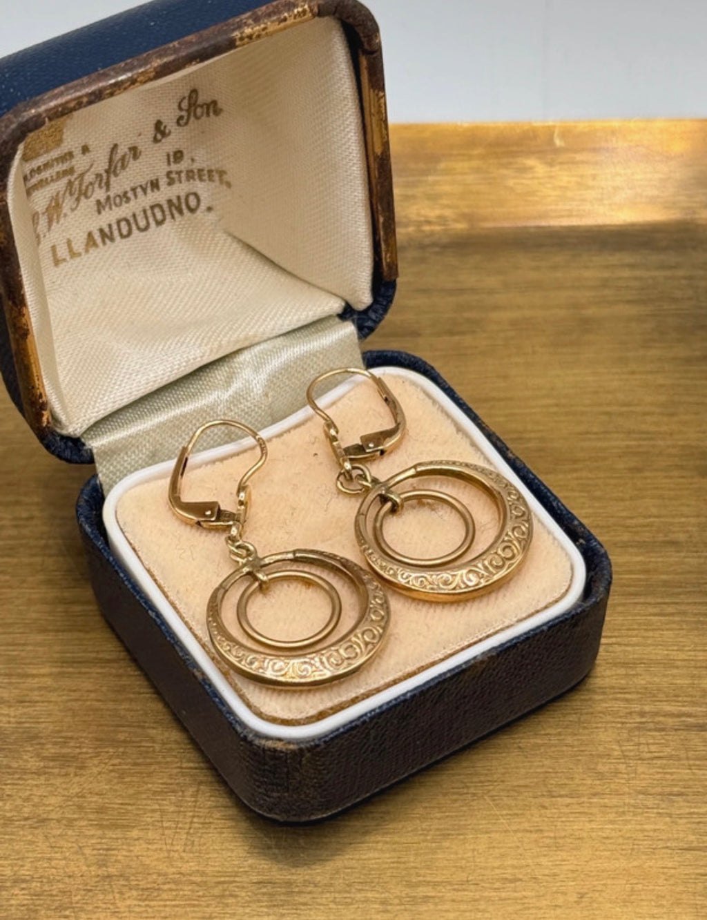 Vintage 9ct Gold Drop Circle Earrings