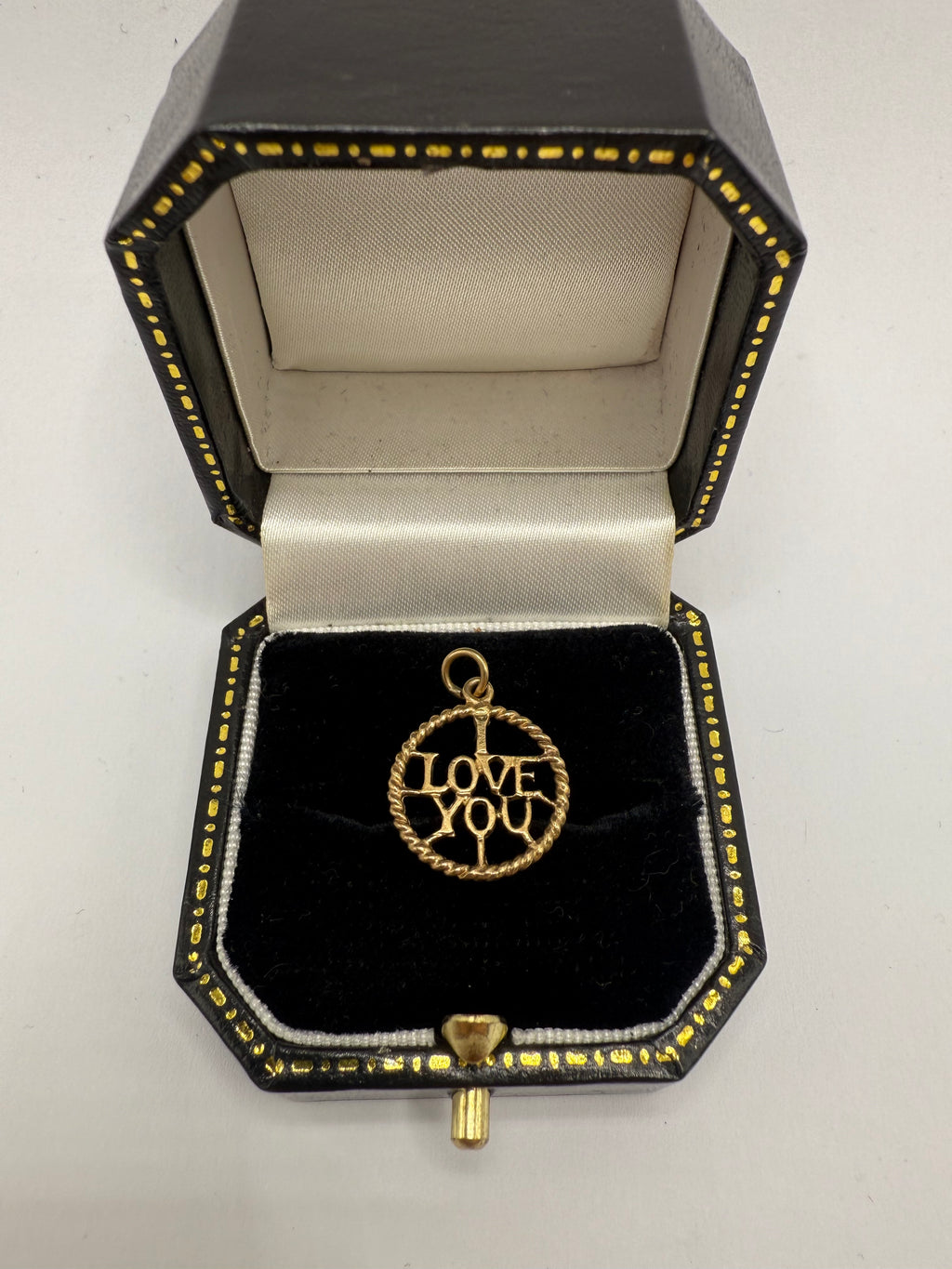 Vintage 9ct Gold Pendant