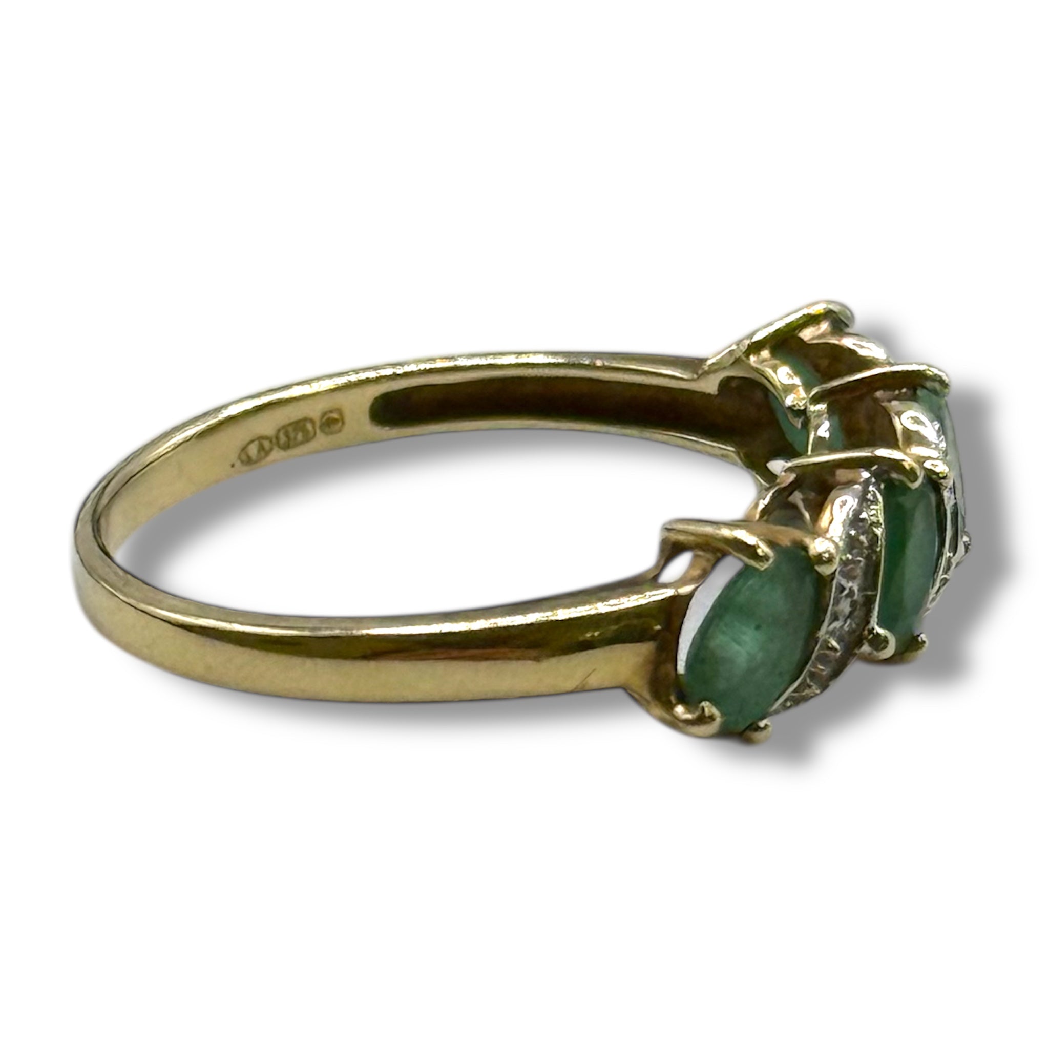 Vintage 9ct Gold Emerald & Diamond Ring – Size P