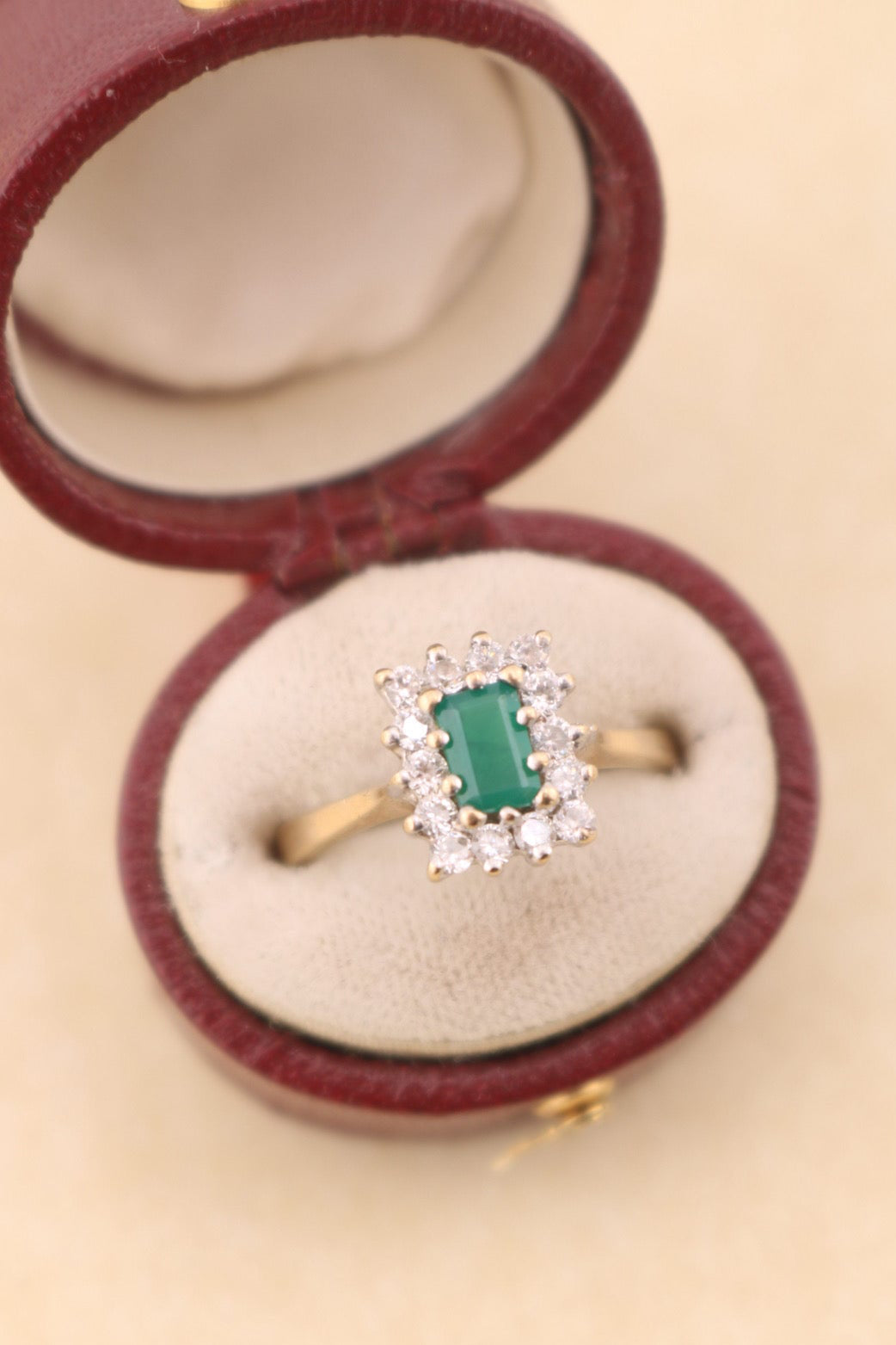 Vintage 9ct Gold Emerald Ring