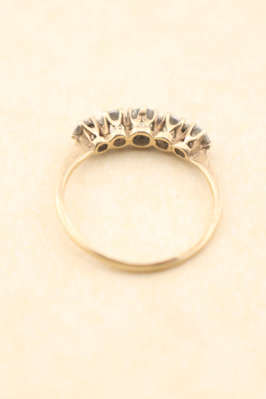 Vintage 9ct Gold Cubic Zirconia Ring