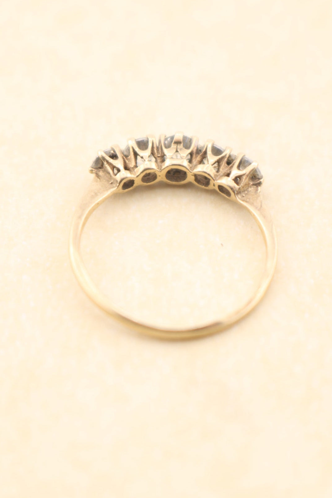 Vintage 9ct Gold Cubic Zirconia Ring