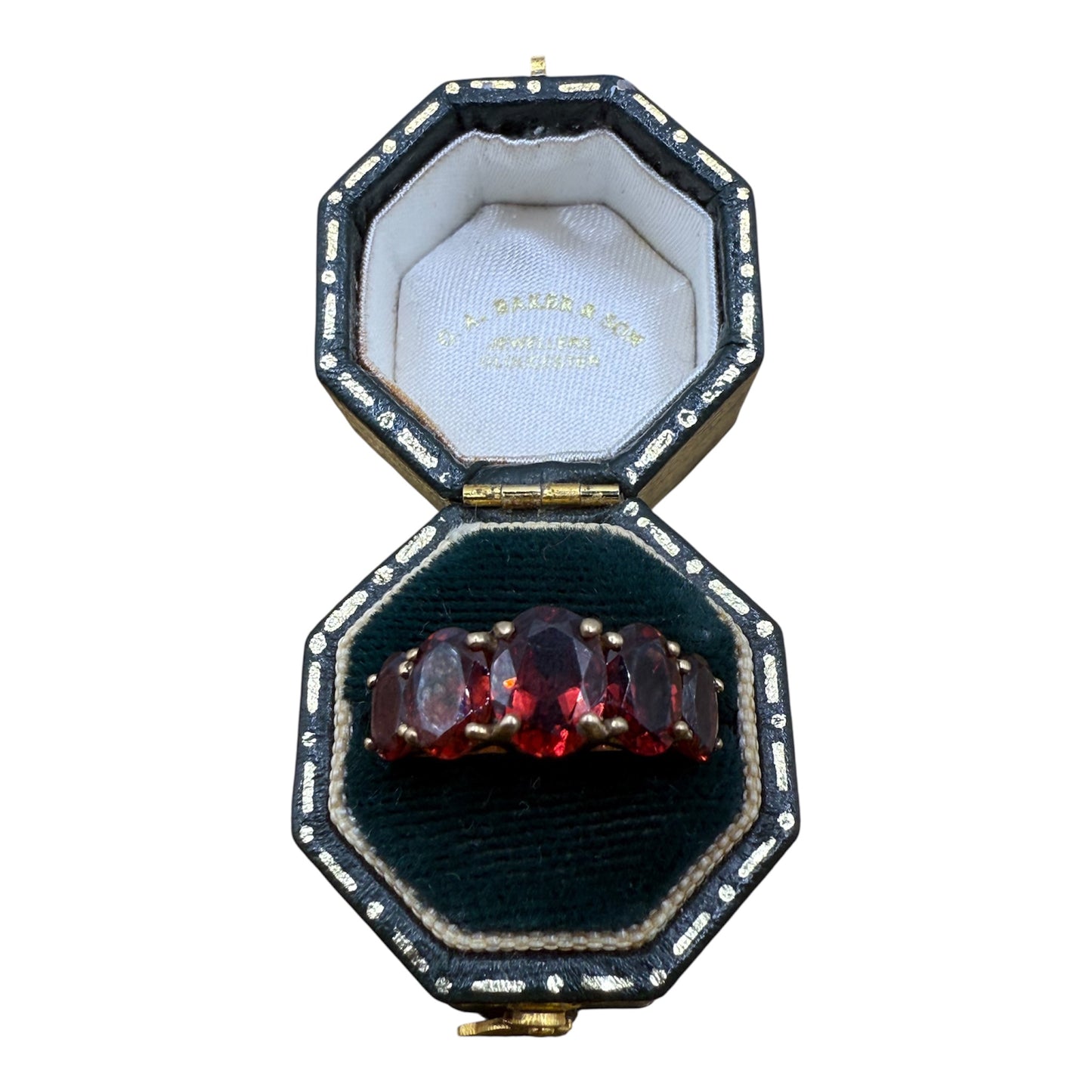 Vintage 9ct Gold Garnet Ring