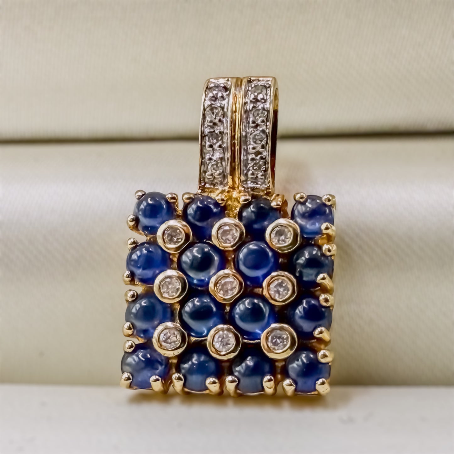 Vintage 18ct Gold Sapphire & Diamond Pendant