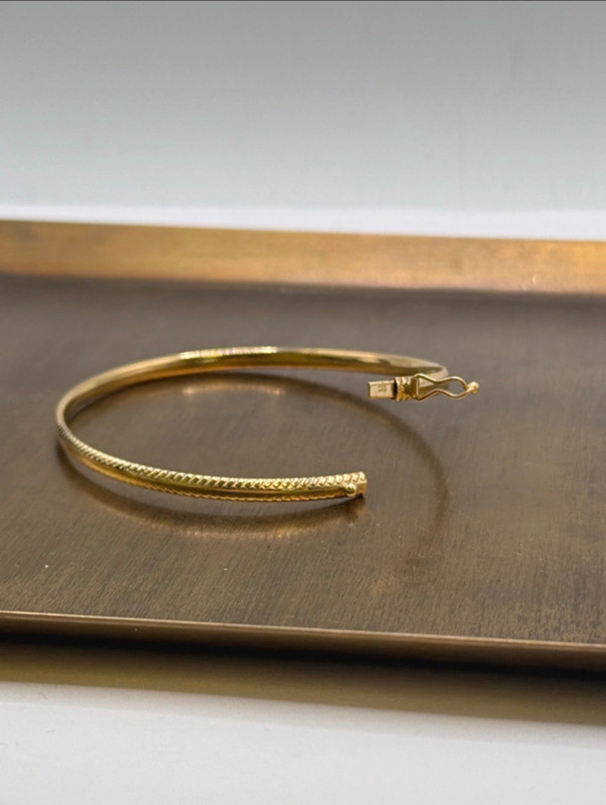 Vintage 9ct Gold Bangle