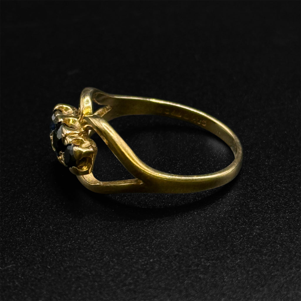 Vintage 9ct Gold Sapphire Trilogy Ring