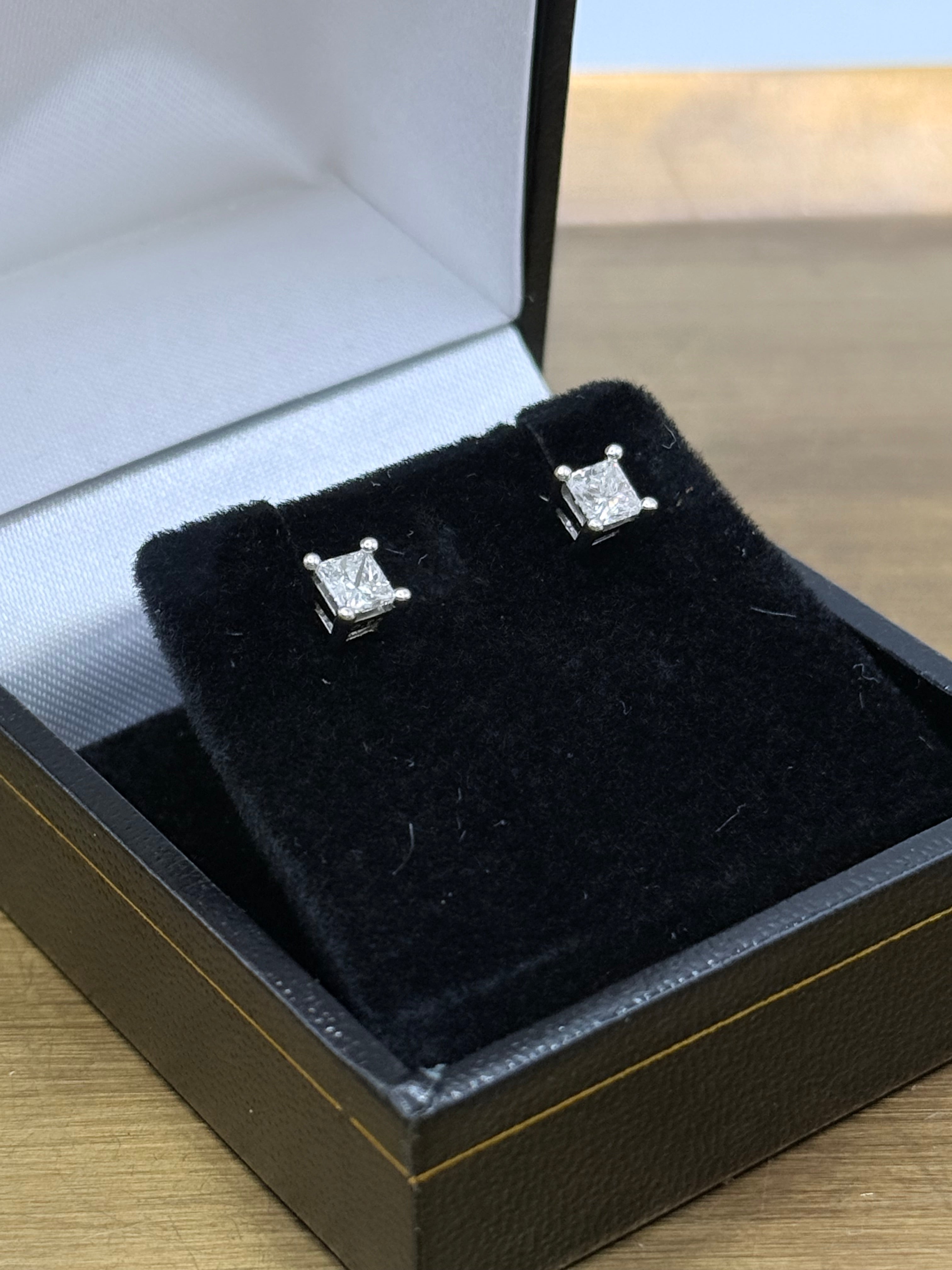 Vintage 18ct white gold diamond earrings