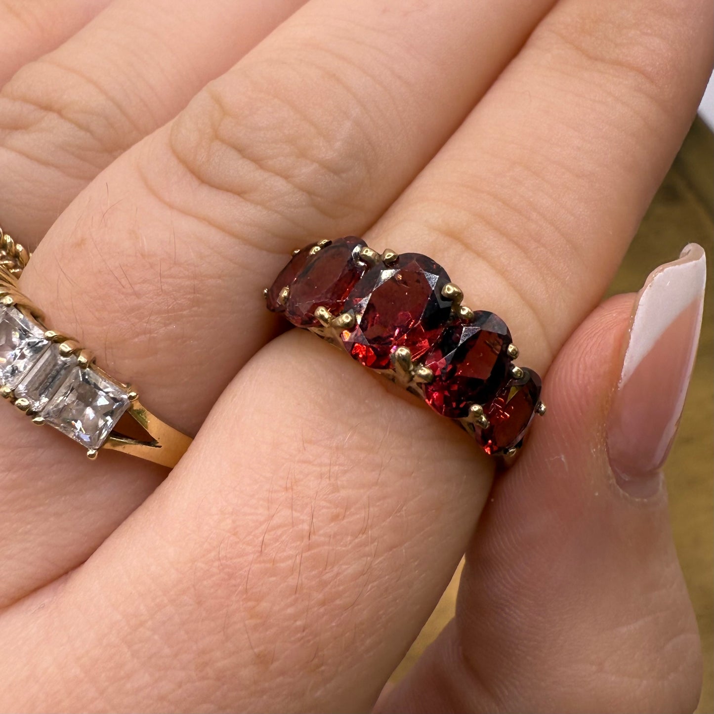 Vintage 9ct Gold Garnet Ring