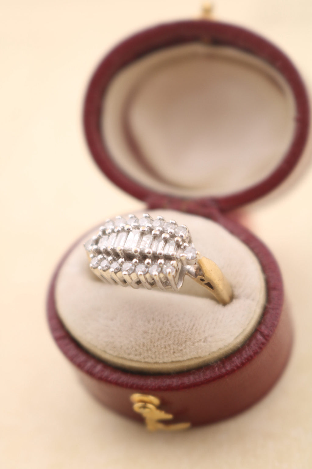Vintage 9ct Gold Diamond Ring