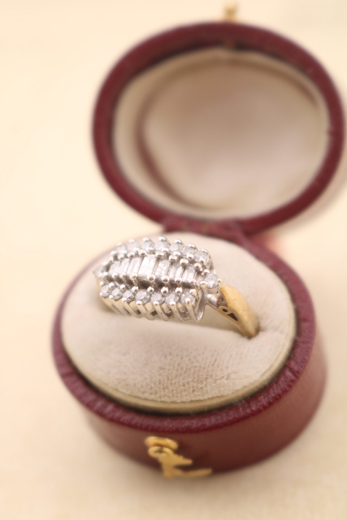 Vintage 9ct Gold Diamond Ring