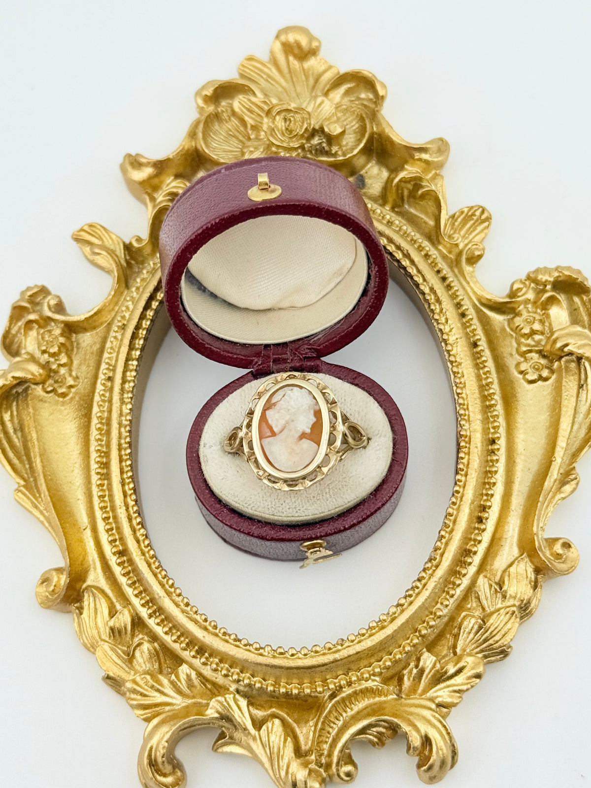 Vintage 9ct Gold Cameo Ring