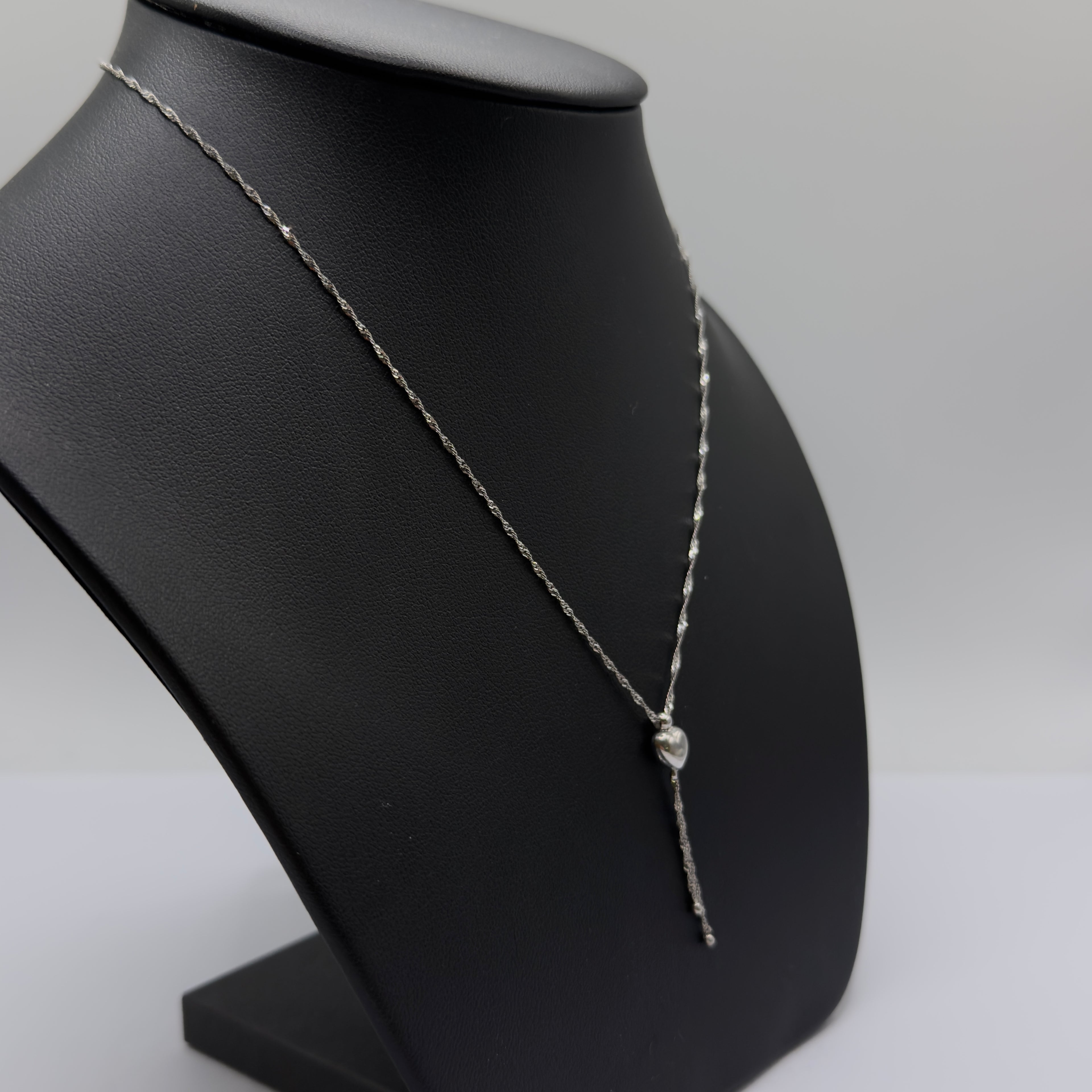 Vintage 9ct White Gold Heart Drop Chain – 16”