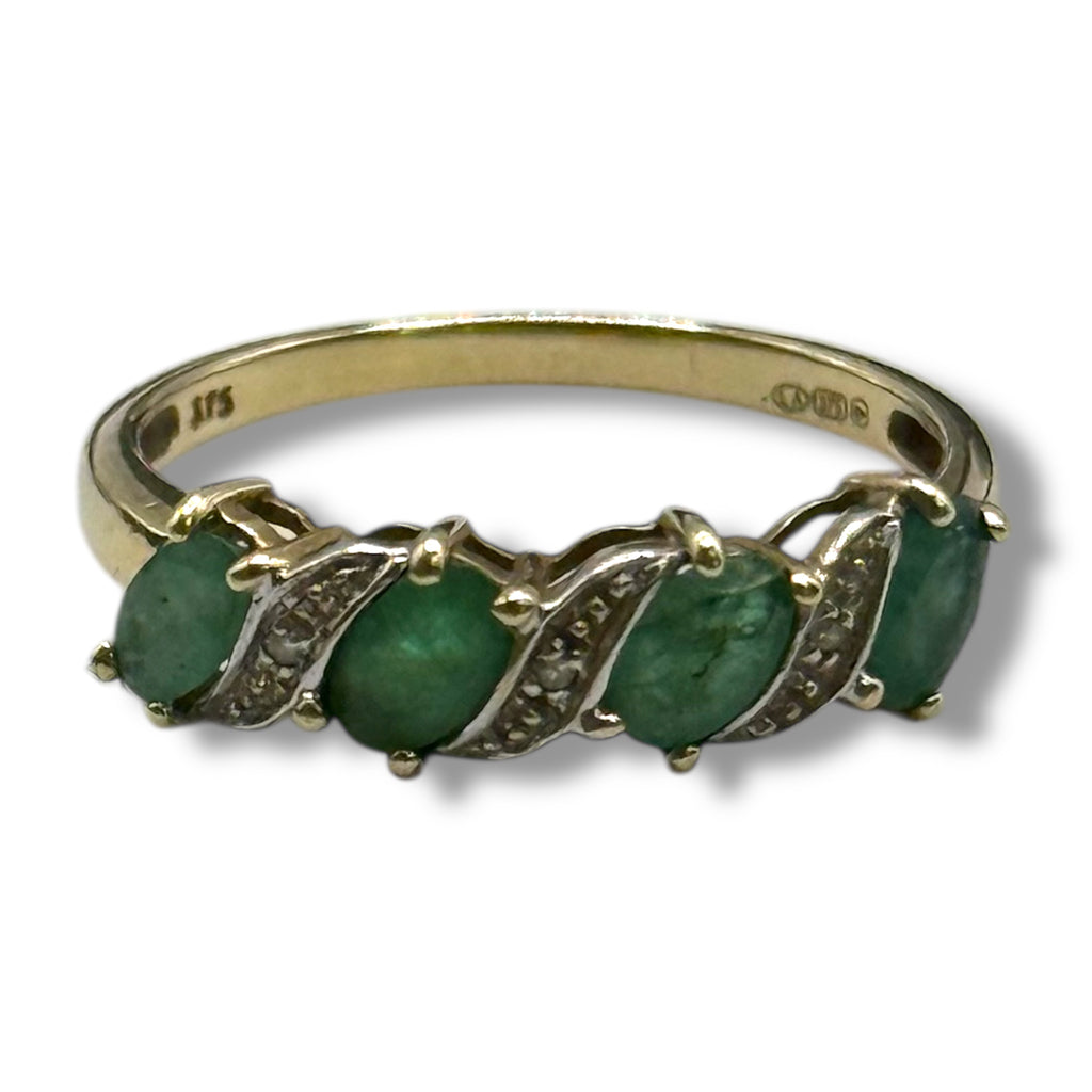 Vintage 9ct Gold Emerald & Diamond Ring – Size P
