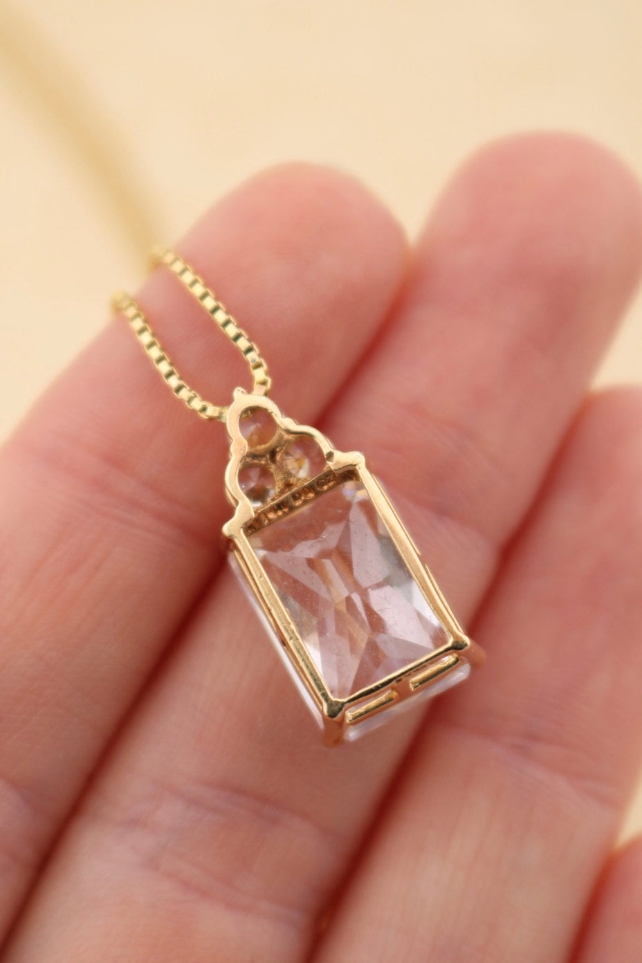 Vintage 14ct Gold Cubic Zirconia Pendant Necklace
