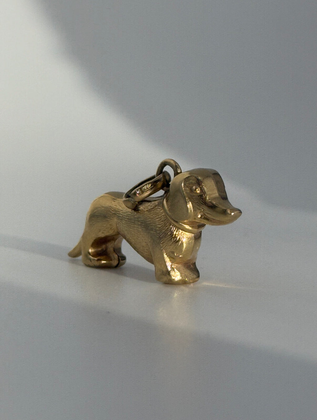Vintage 9ct Gold Sausage Dog Pendant