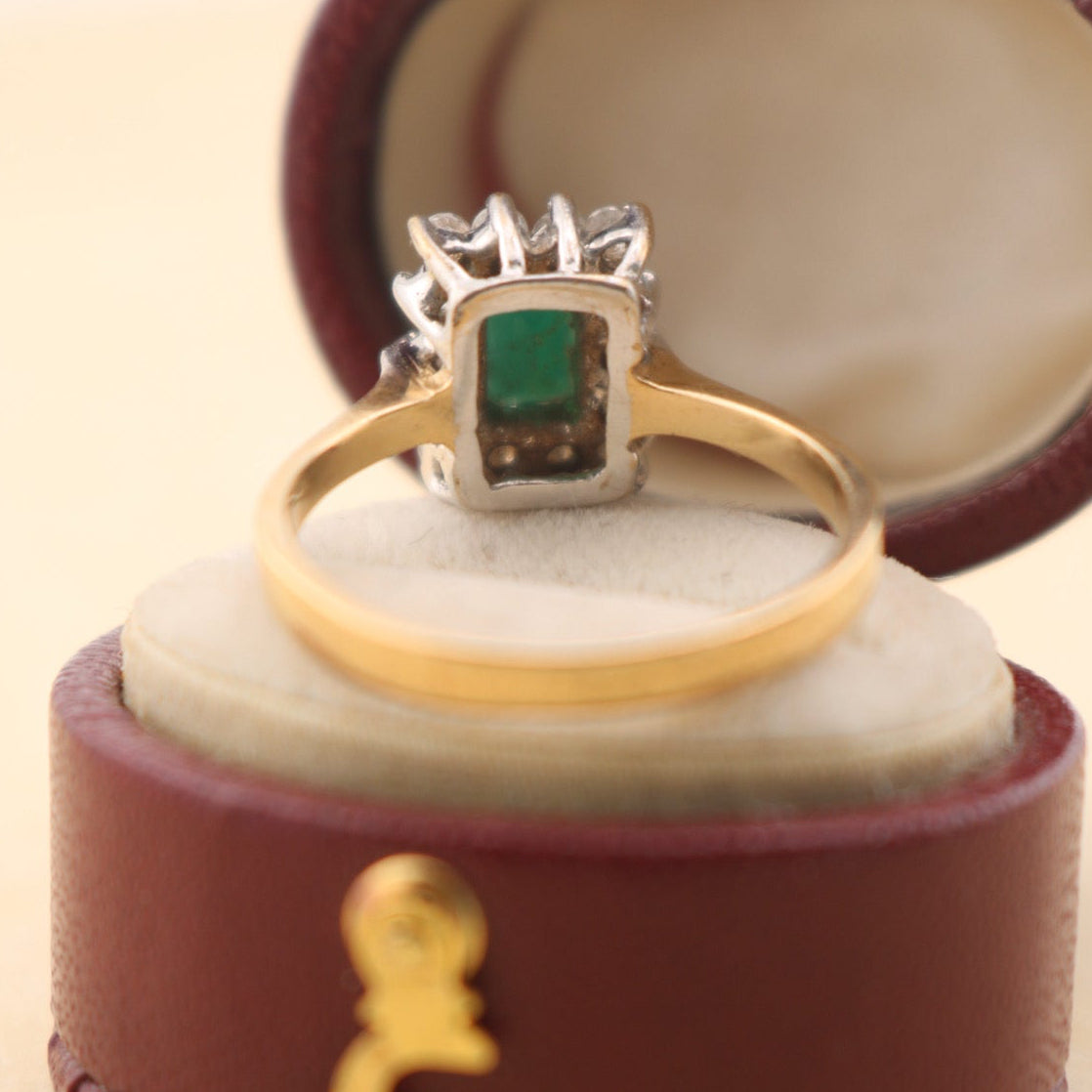 Vintage 9ct Gold Emerald Ring