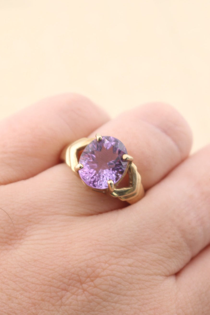 Vintage 9ct Gold AmethystRing
