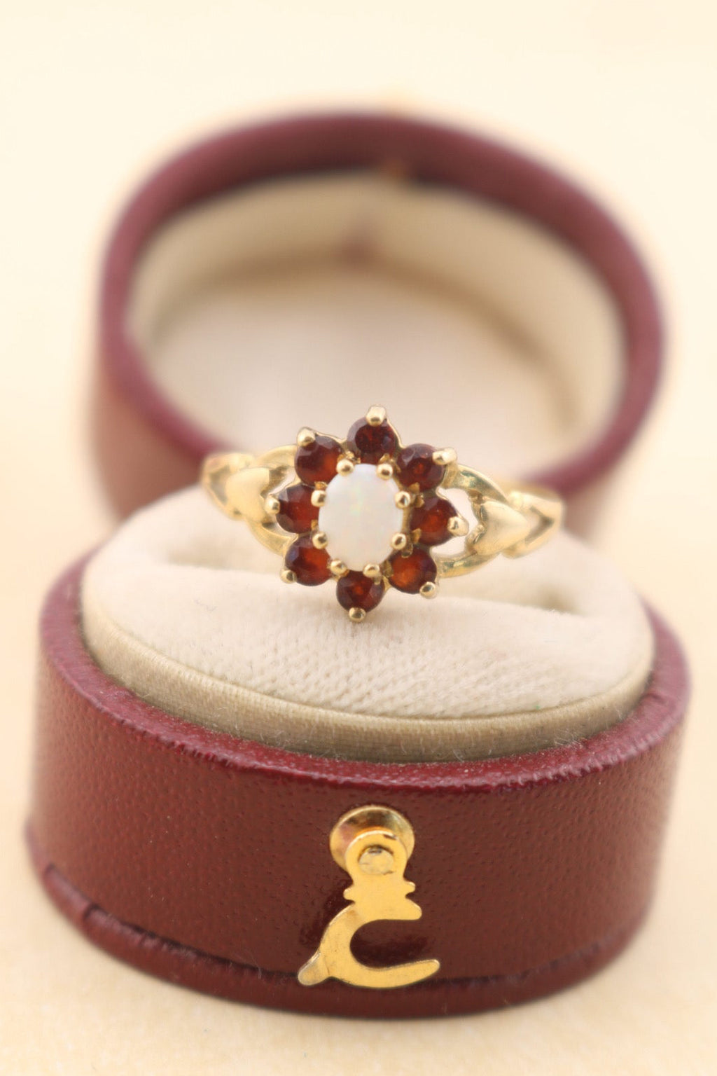Vintage 9ct Gold Opal & Garnet Flower Ring