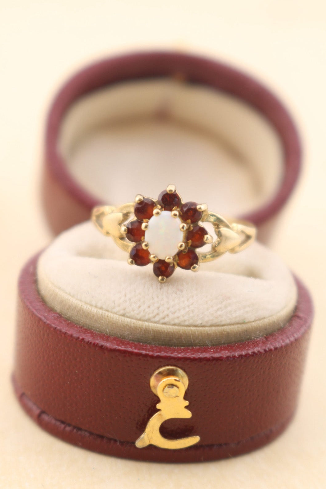 Vintage 9ct Gold Opal & Garnet Flower Ring
