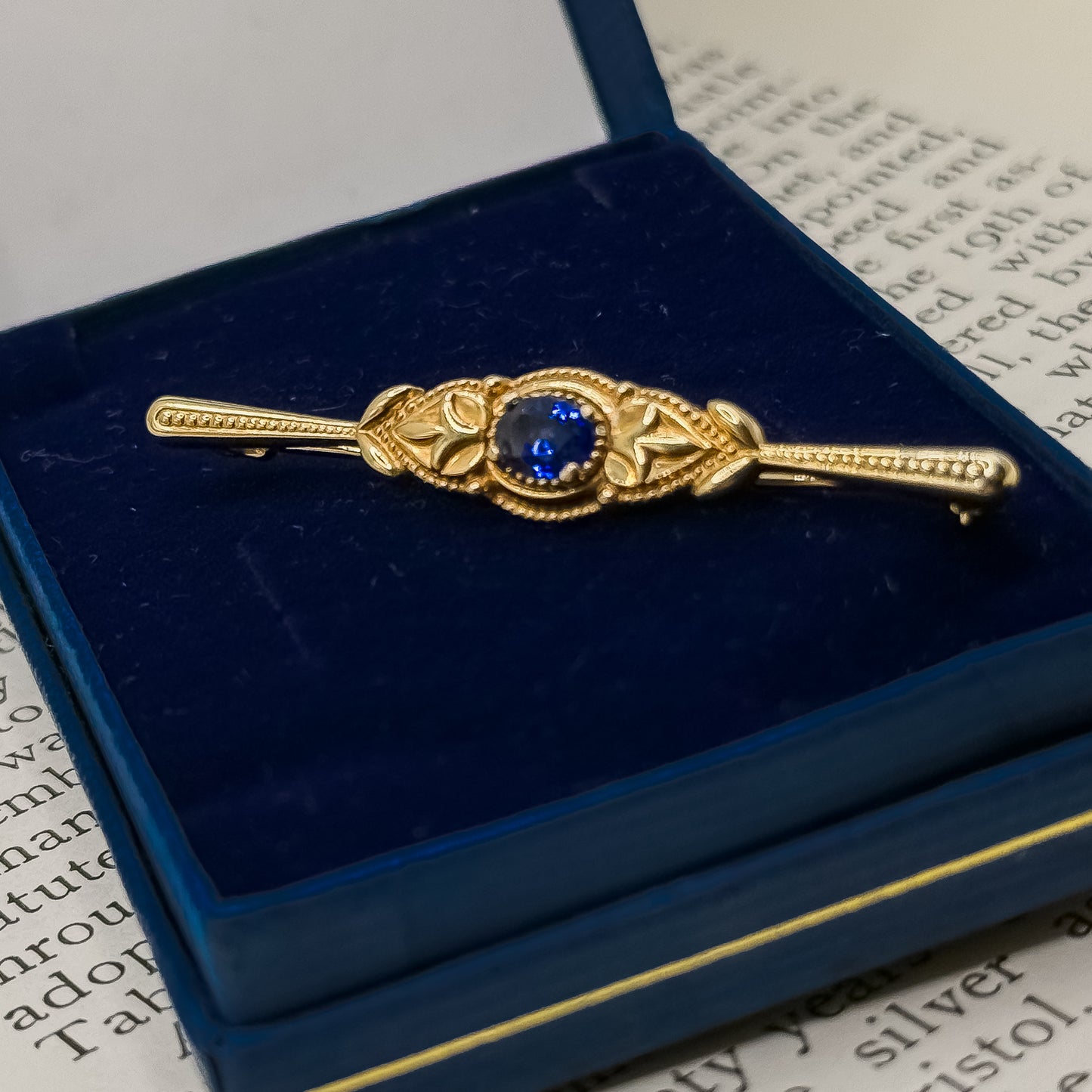 Vintage 9ct Gold Pin Brooch