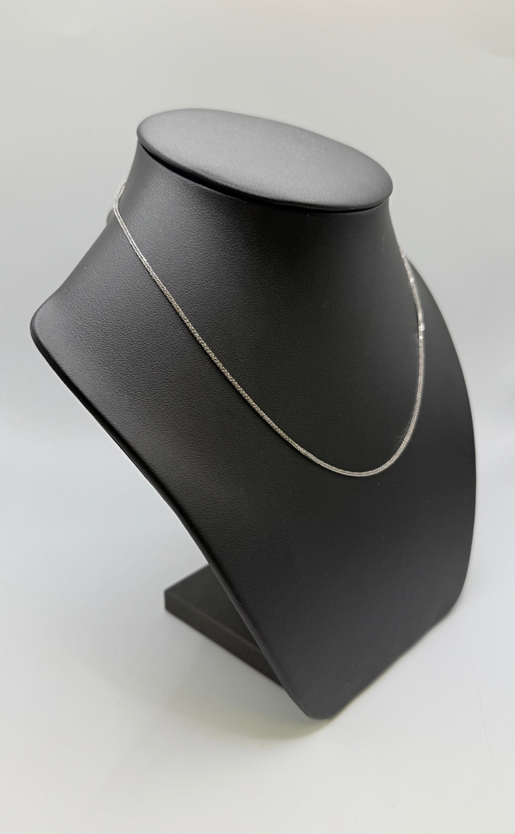 Vintage 9ct White Gold Chain