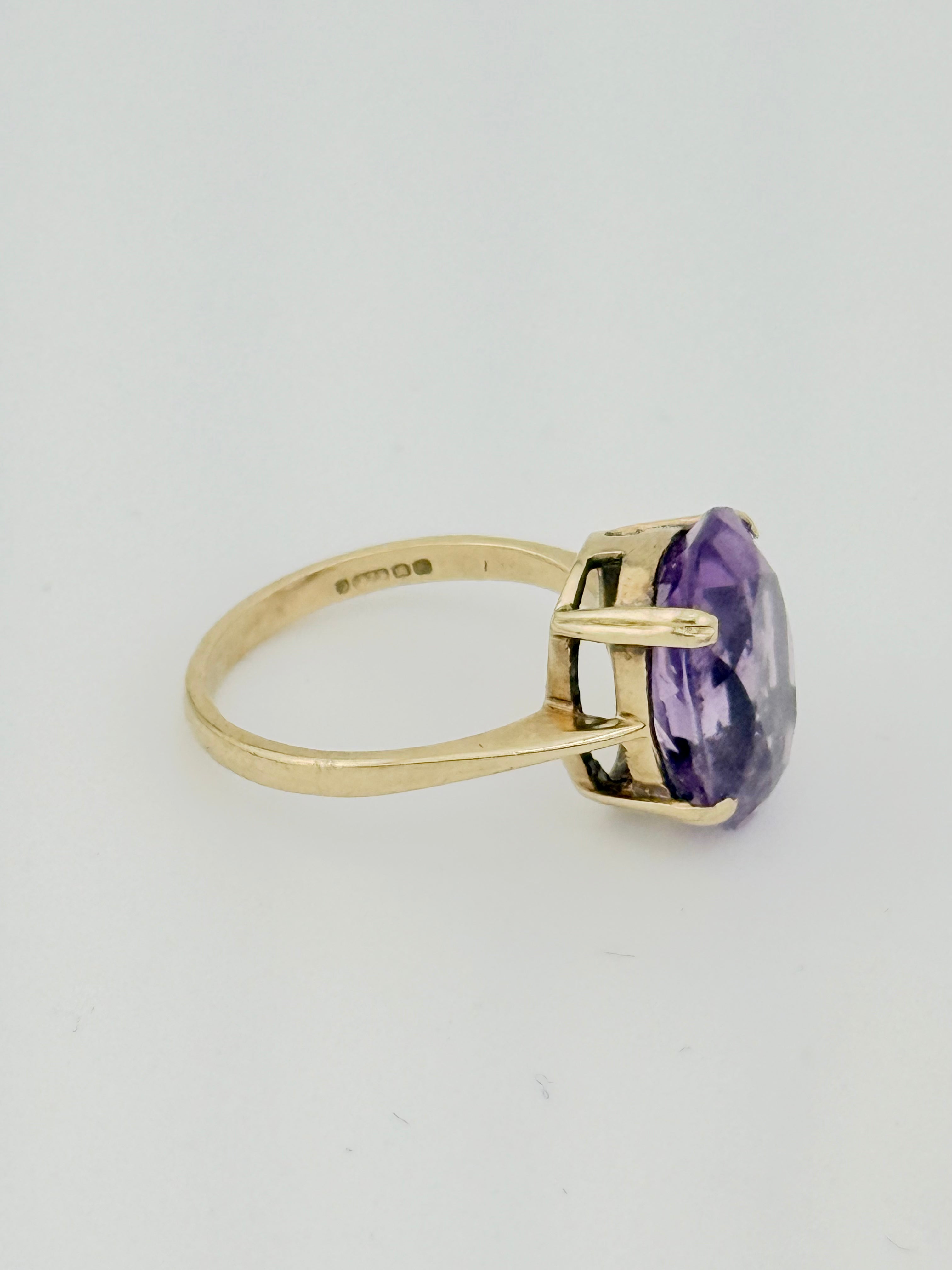 Vintage 9ct Gold Amethyst Ring