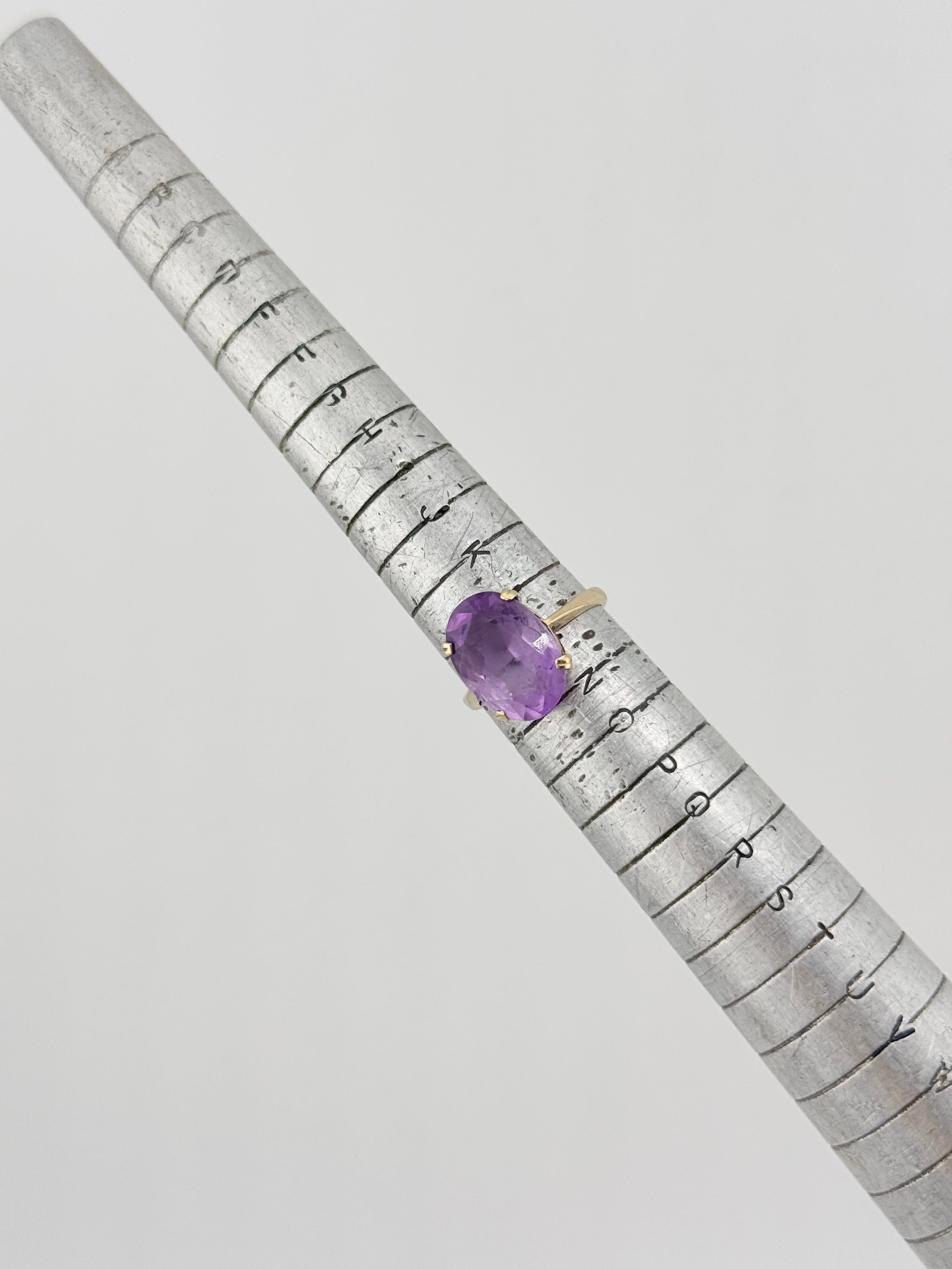 Vintage 9ct Gold Amethyst Ring
