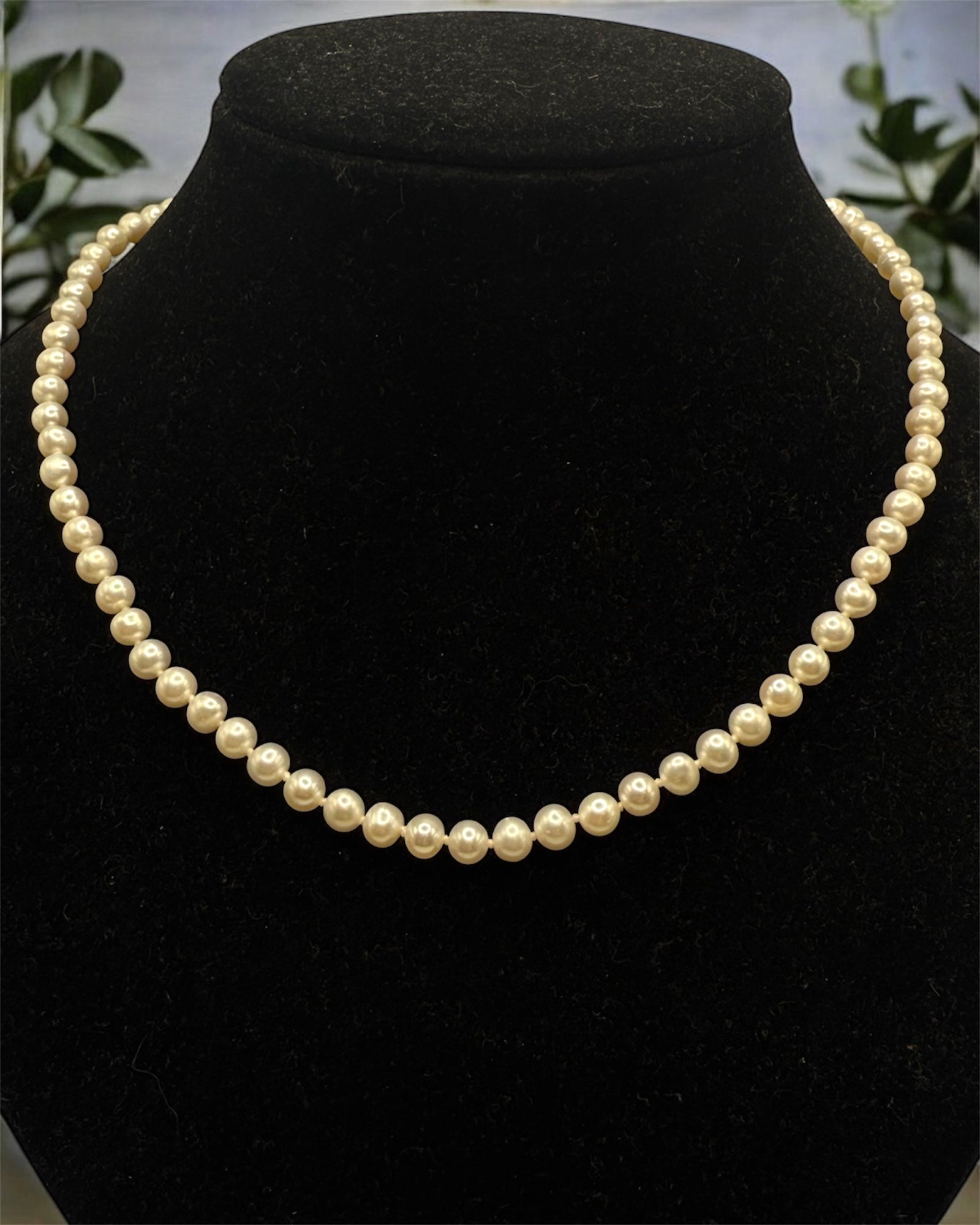 Vintage Pearl Necklace
