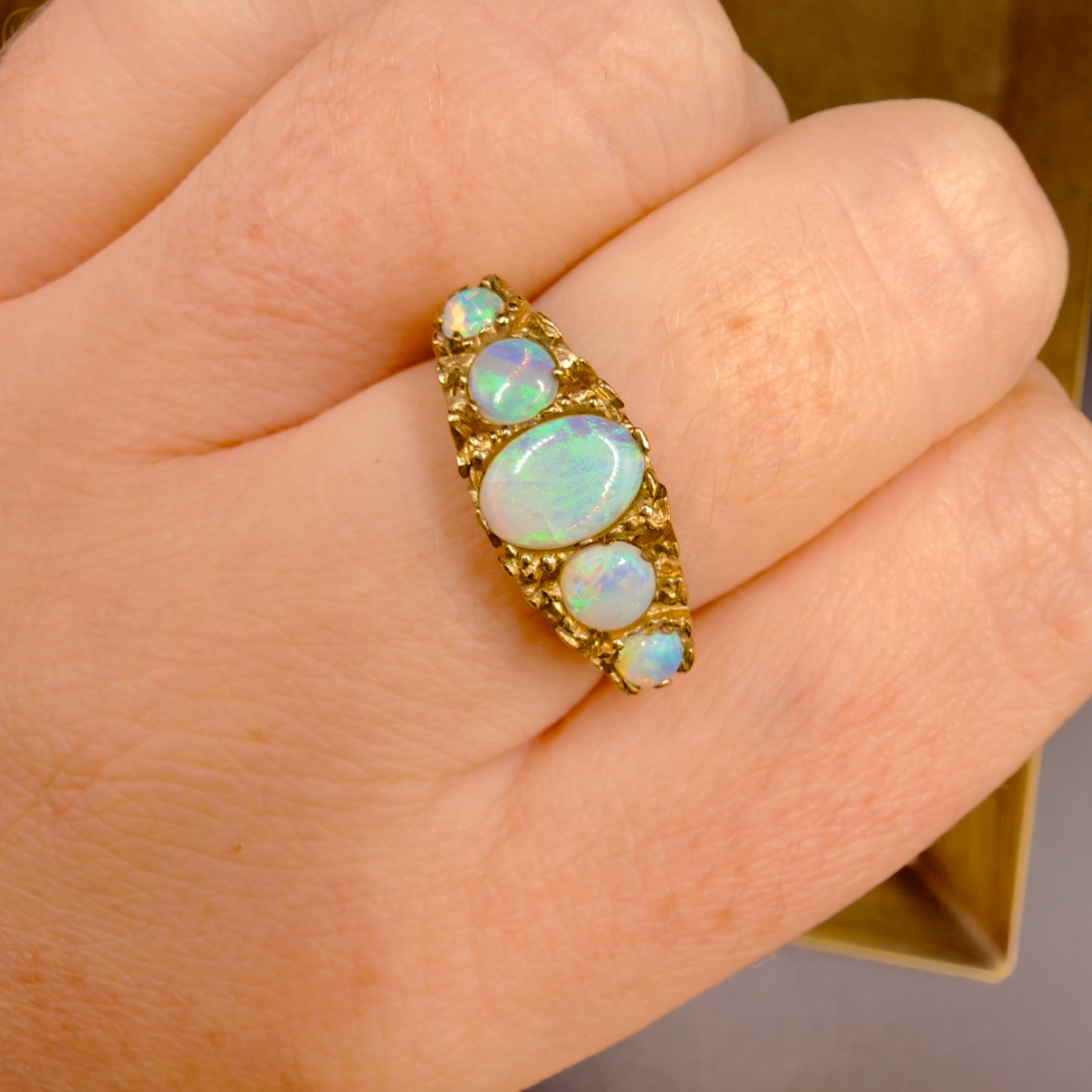 Vintage 18ct Gold Opal Ring