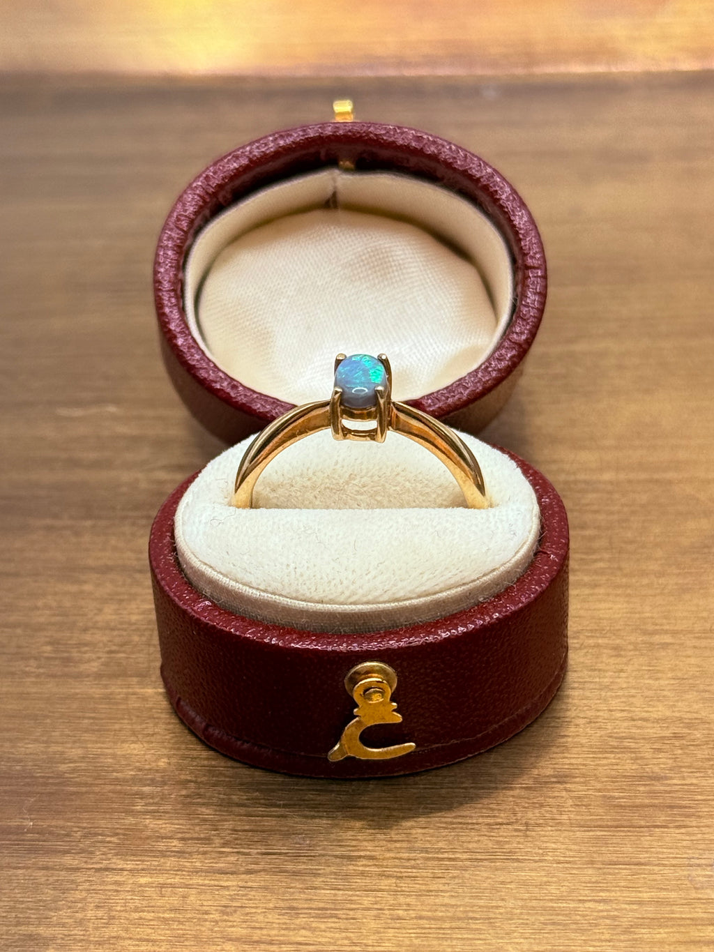 Vintage 9ct Gold Opal Ring – Size N