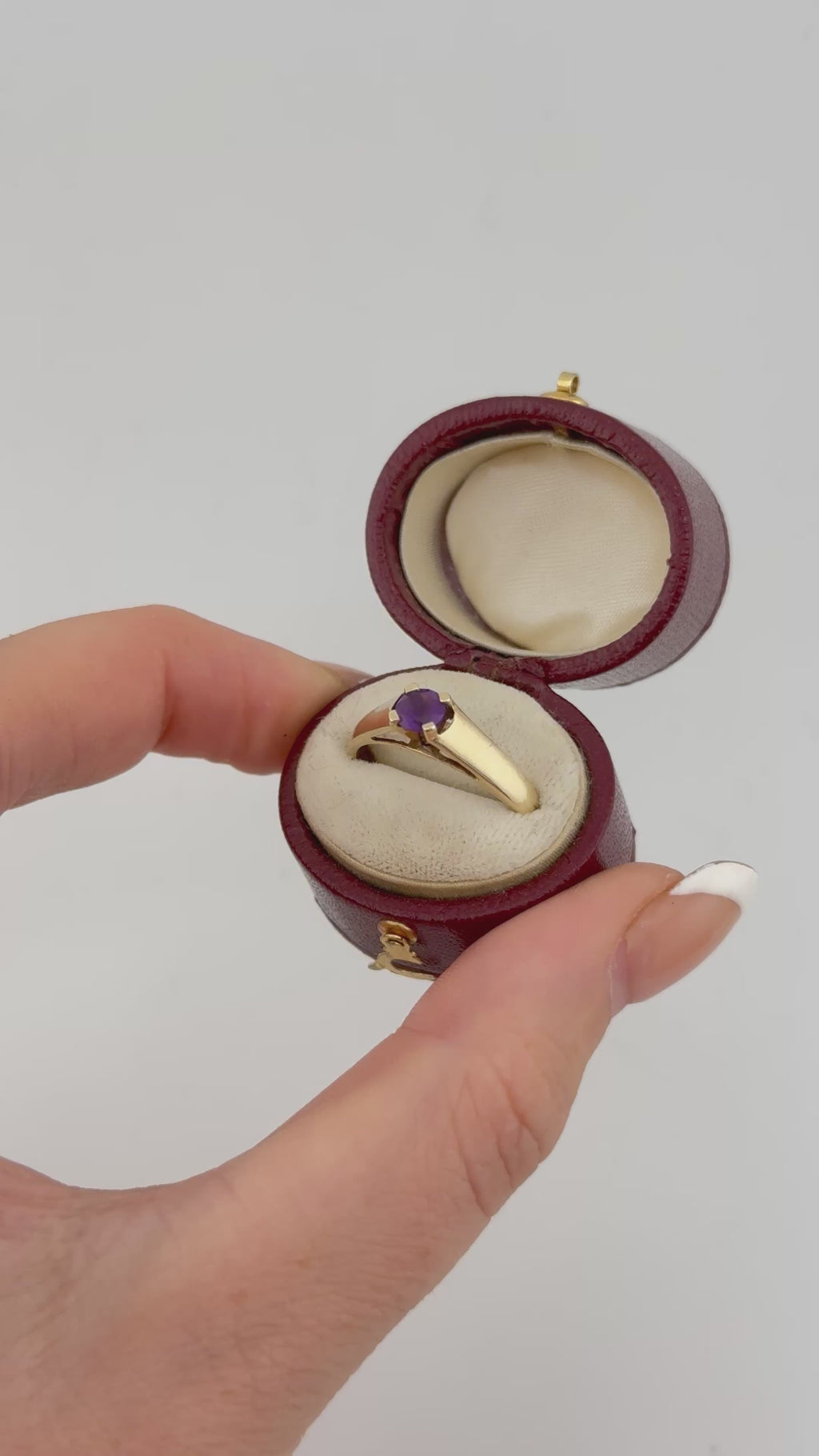 Vintage 9ct Gold Amethyst Ring