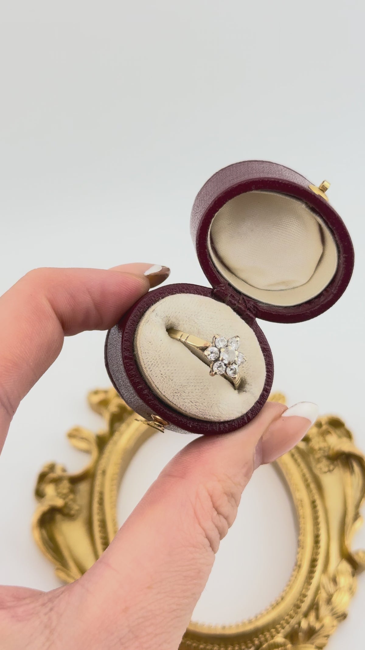 Vintage 9ct Gold Flower Ring